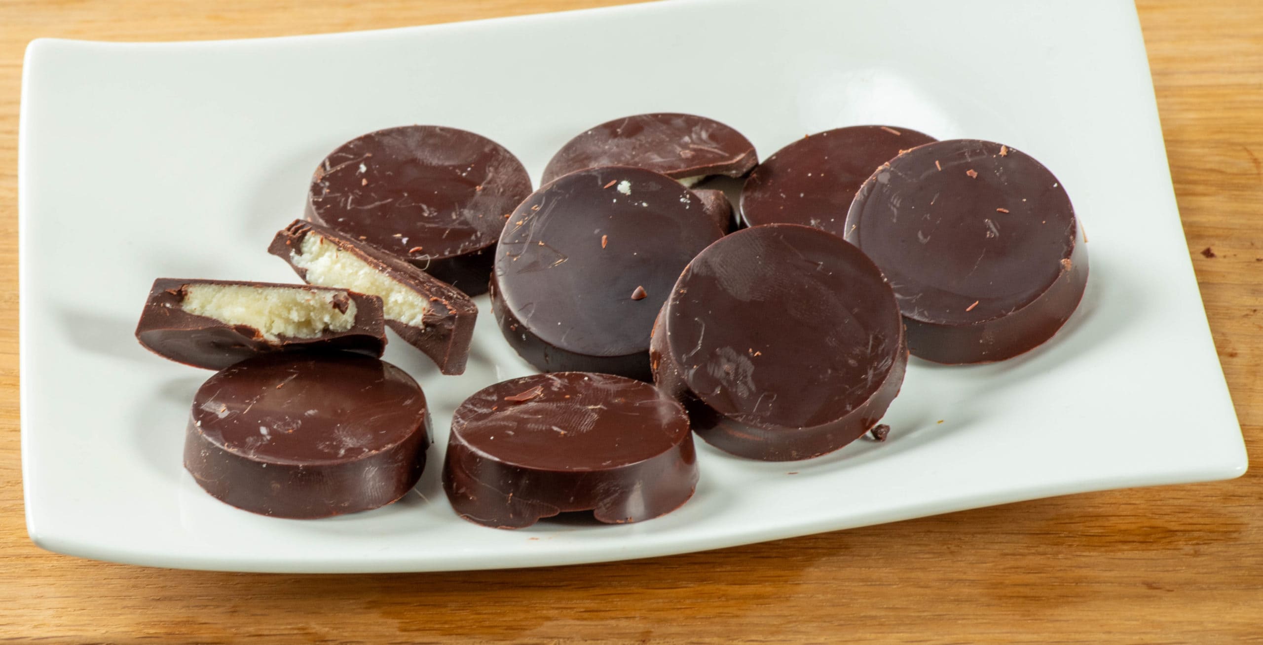 AFTER EIGHT